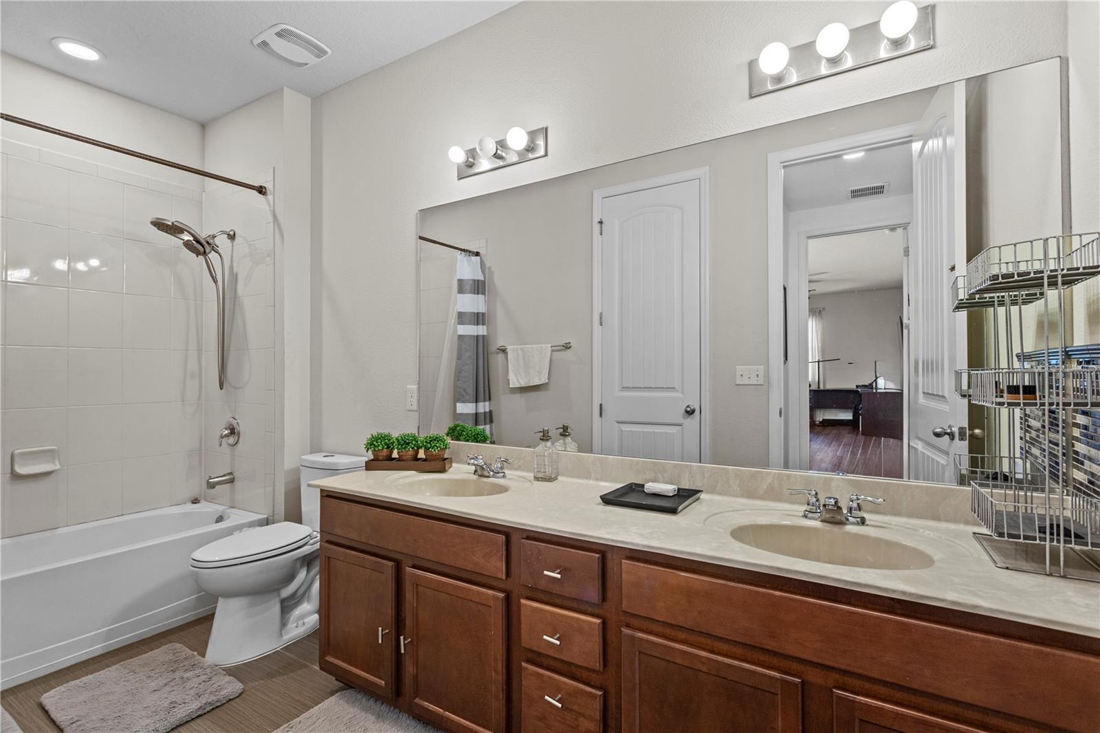Image 65 of 78 For 8434 Chilton Drive