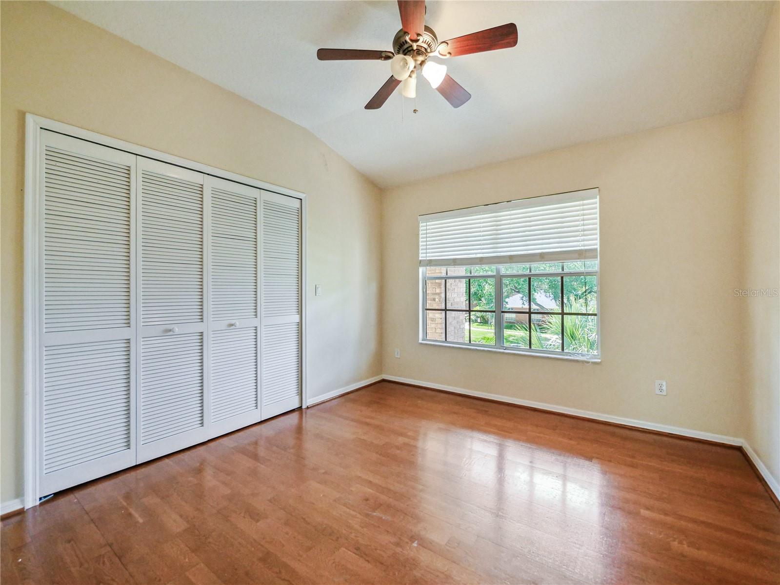 Image 17 of 32 For 14360 Stamford Circle