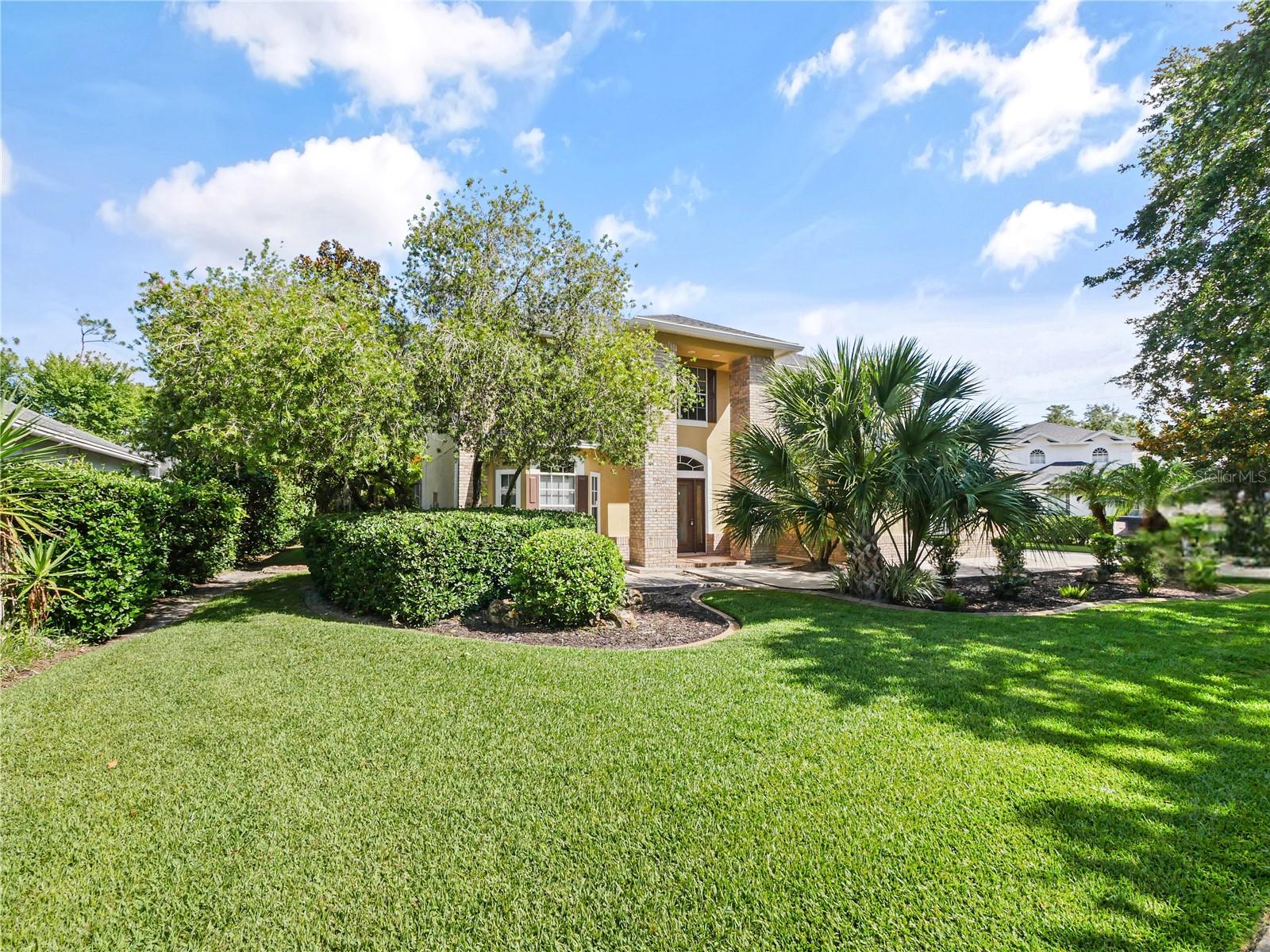 Image 3 of 32 For 14360 Stamford Circle