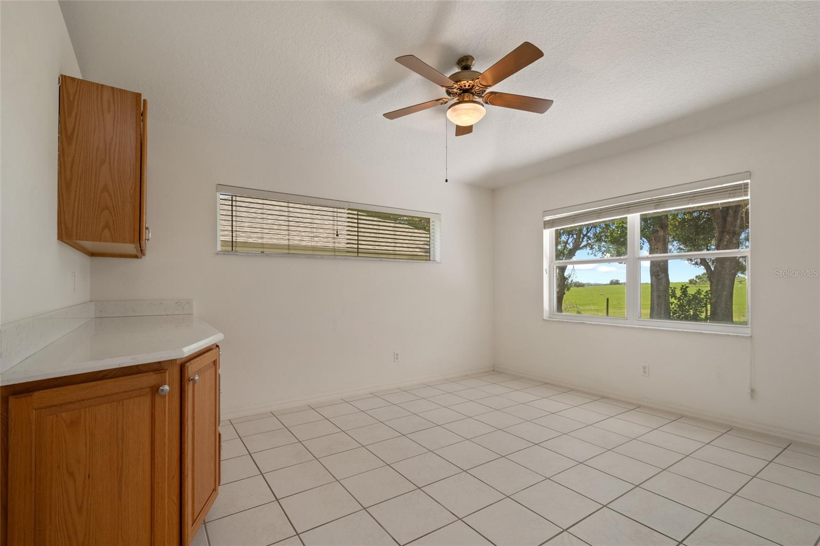 Image 11 of 42 For 21144 Royal St Georges Lane