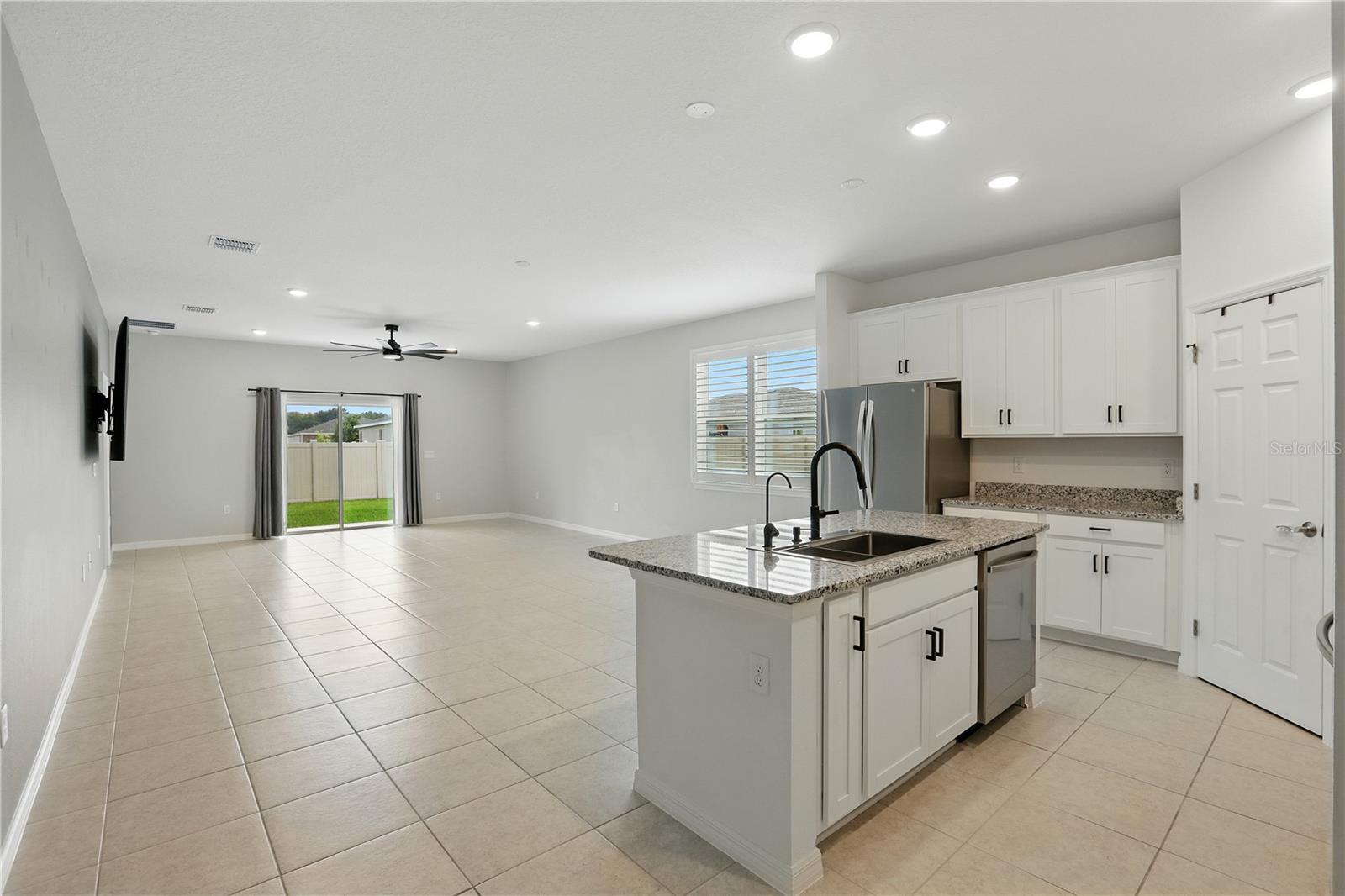 Image 9 of 41 For 24401 Sunnys Halo Way