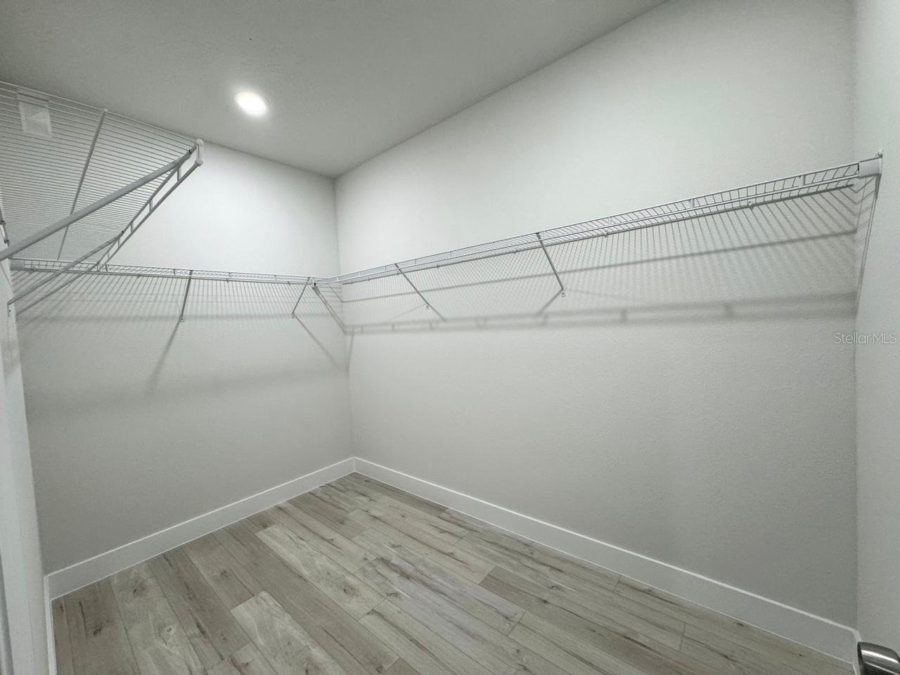 Listing photo id 23 for 8051 Pinkinz Way