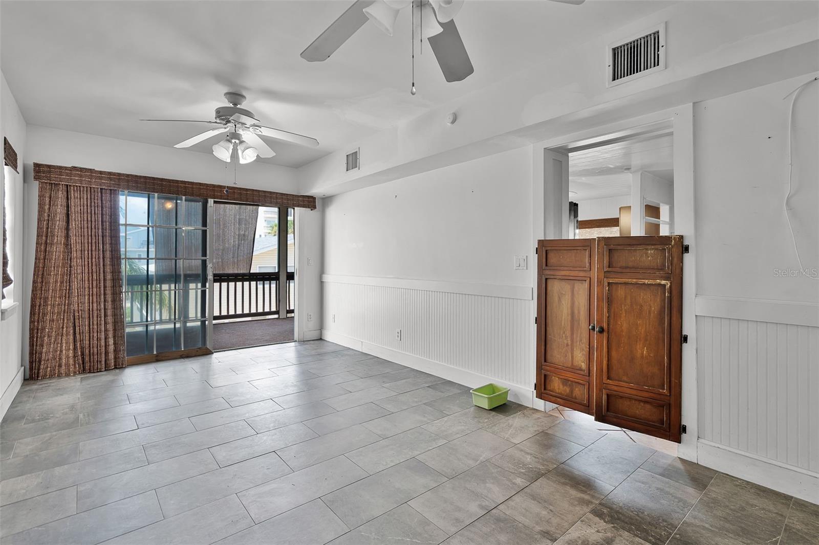 Image 21 of 46 For 19105 Whispering Pines Drive
