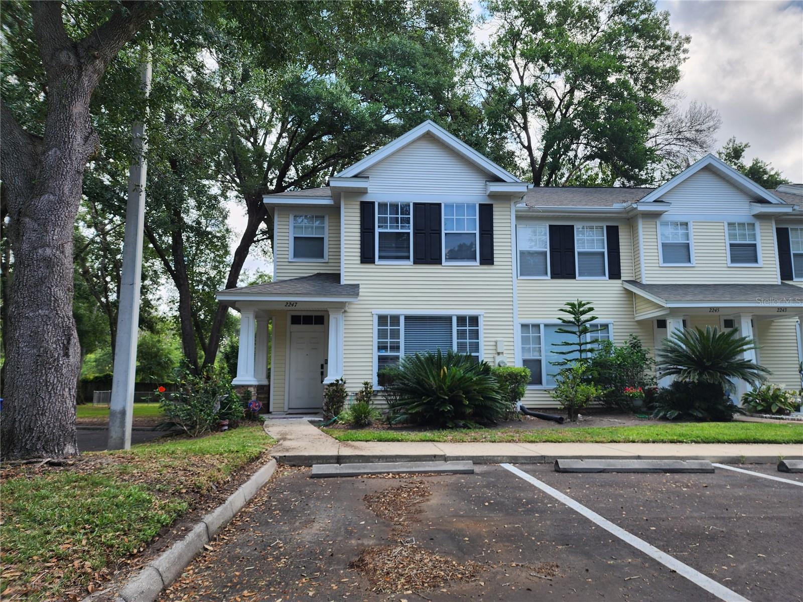 Image 2 of 9 For 2247 Golden Oak Lane