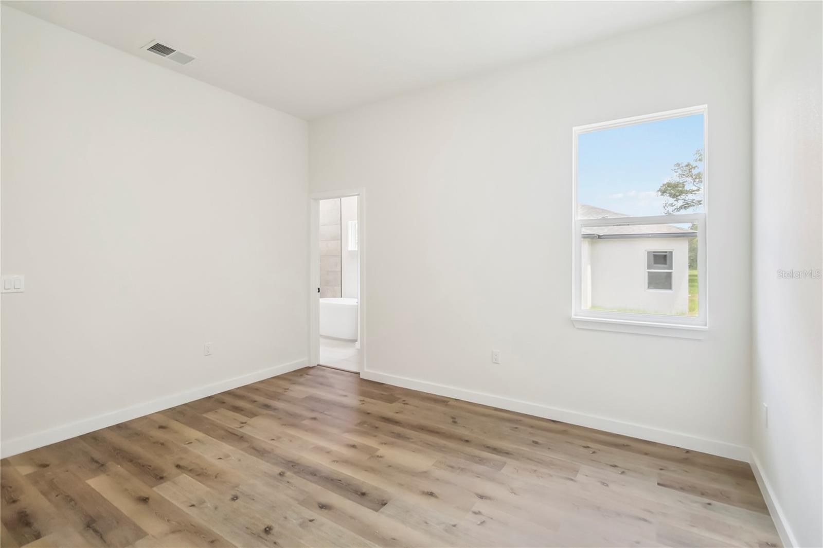 Listing photo id 9 for 10577 Umber Terrace
