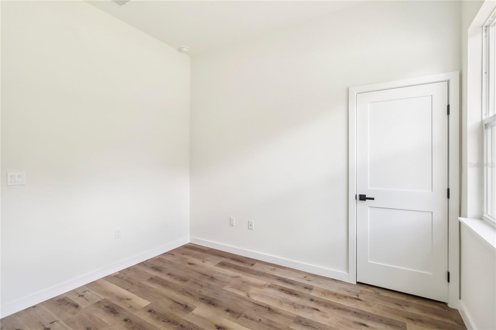 Listing photo id 13 for 10577 Umber Terrace
