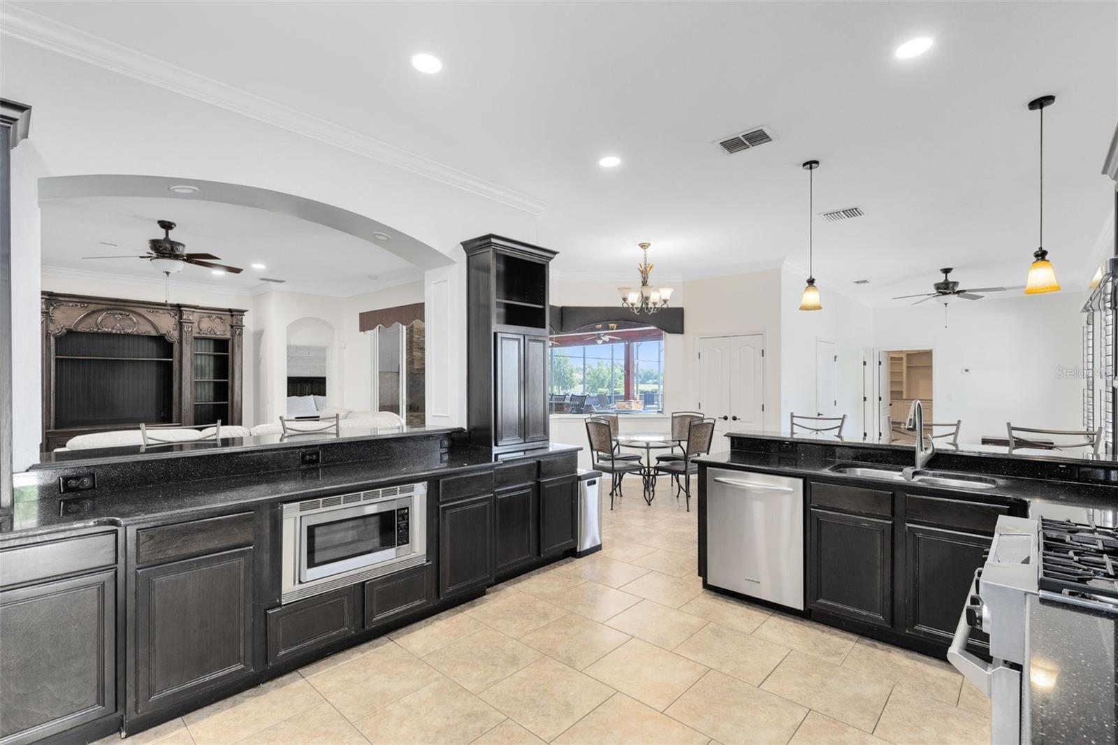 Image 7 of 43 For 3201 Dallas Boulevard