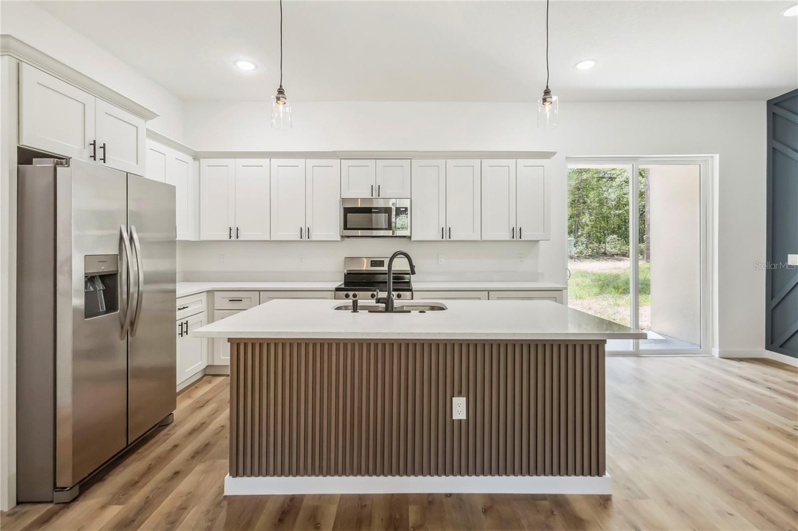 Listing photo id 4 for 10599 Umber Terrace
