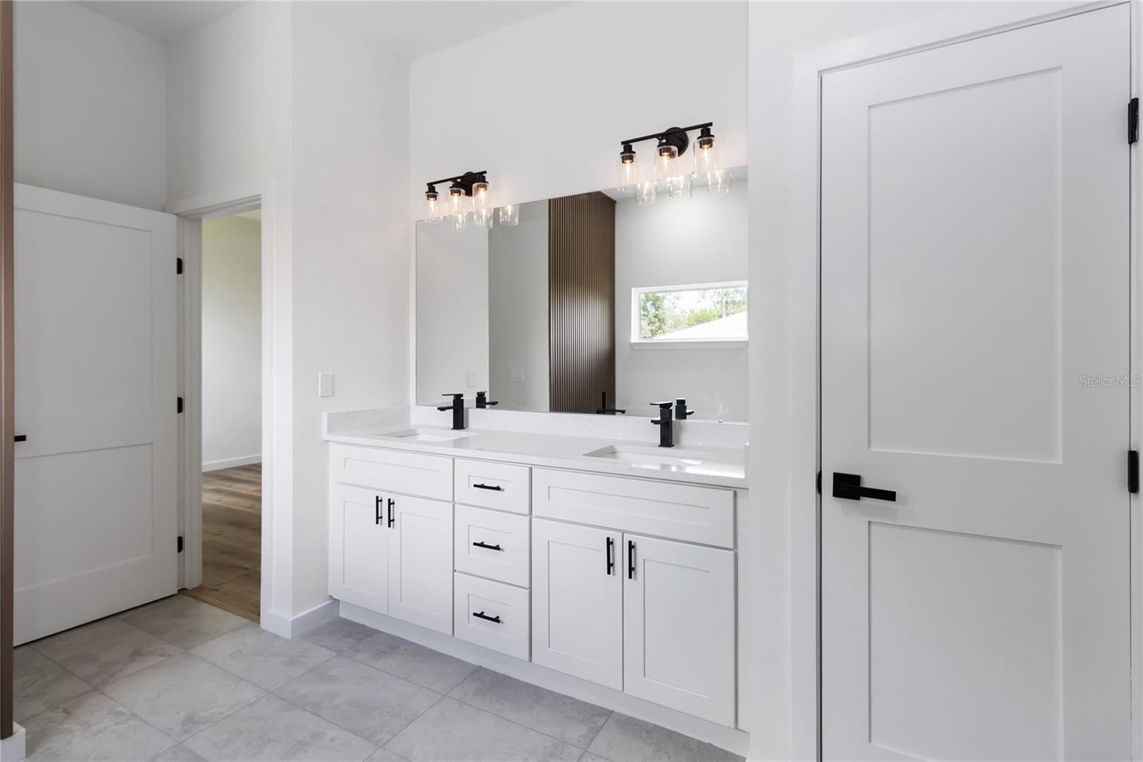 Listing photo id 11 for 10611 Umber Terrace