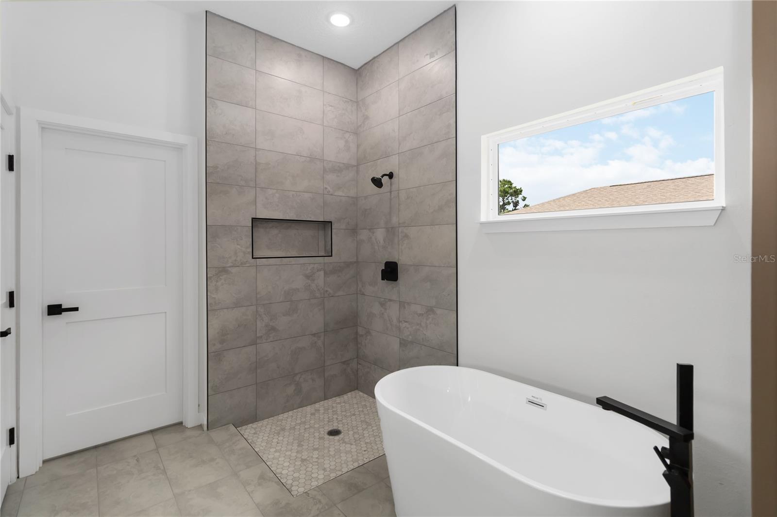 Listing photo id 12 for 10611 Umber Terrace
