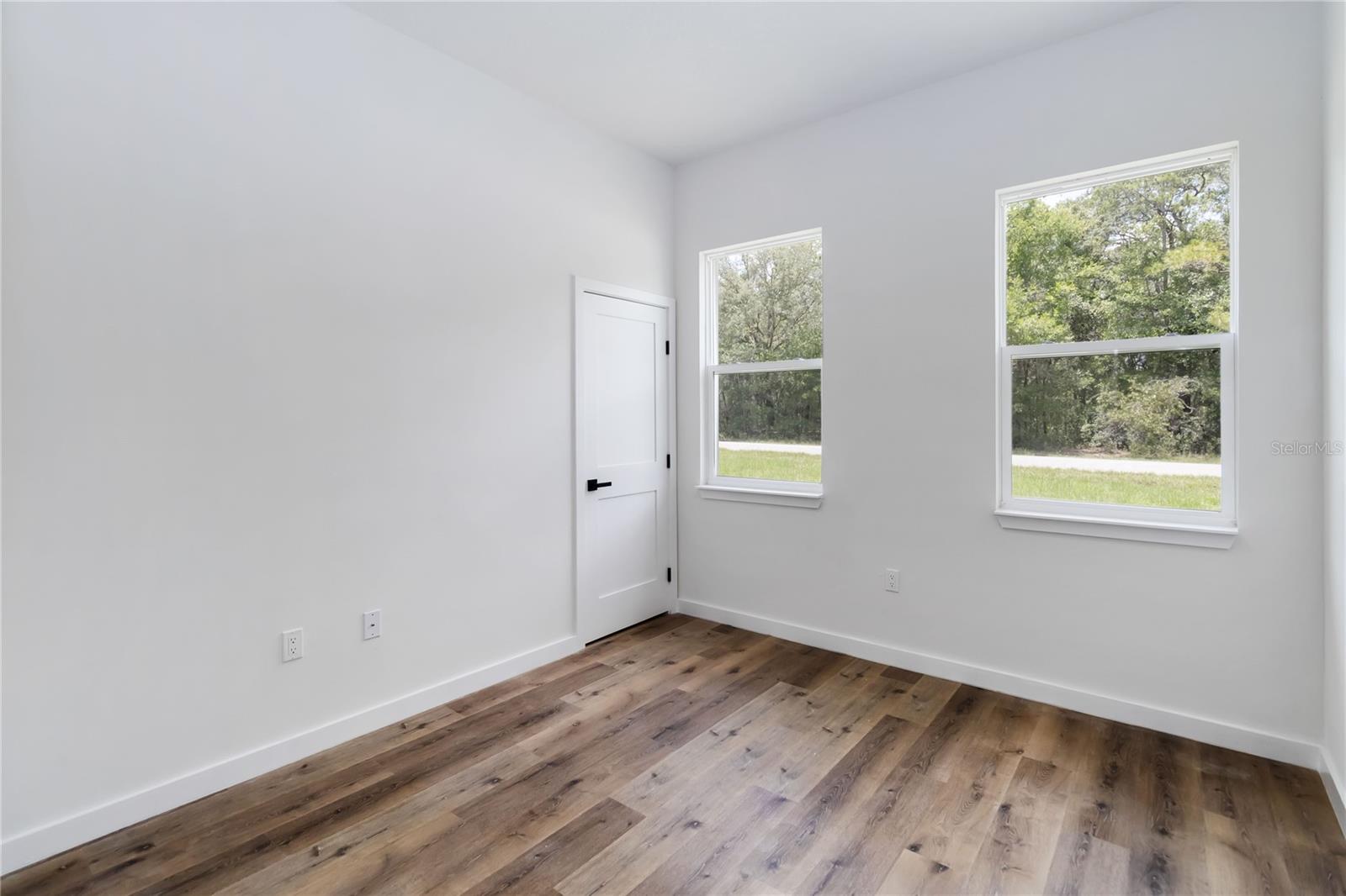 Listing photo id 13 for 10611 Umber Terrace