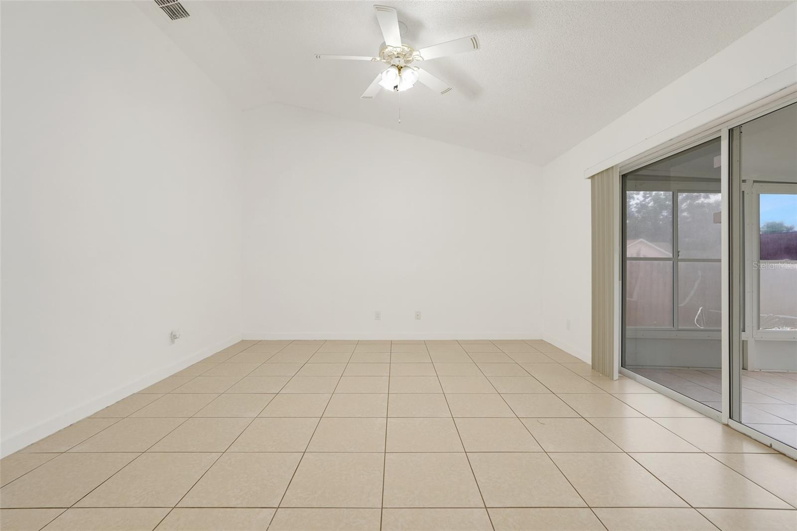 Image 15 of 39 For 1322 Ravida Woods Drive