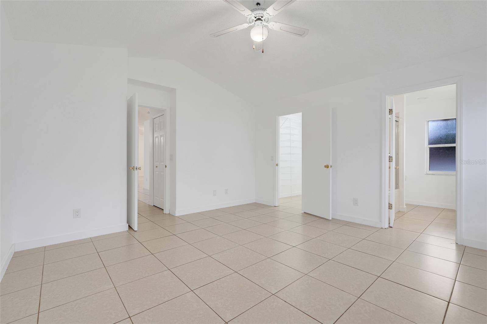 Image 19 of 39 For 1322 Ravida Woods Drive
