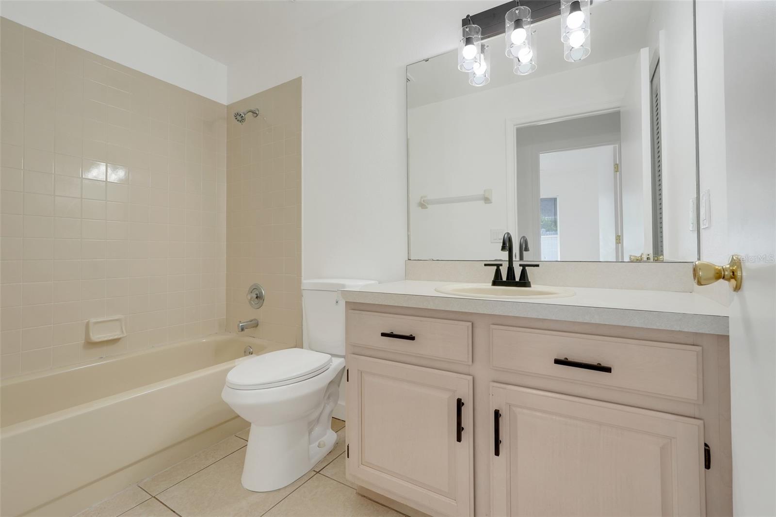 Image 27 of 39 For 1322 Ravida Woods Drive