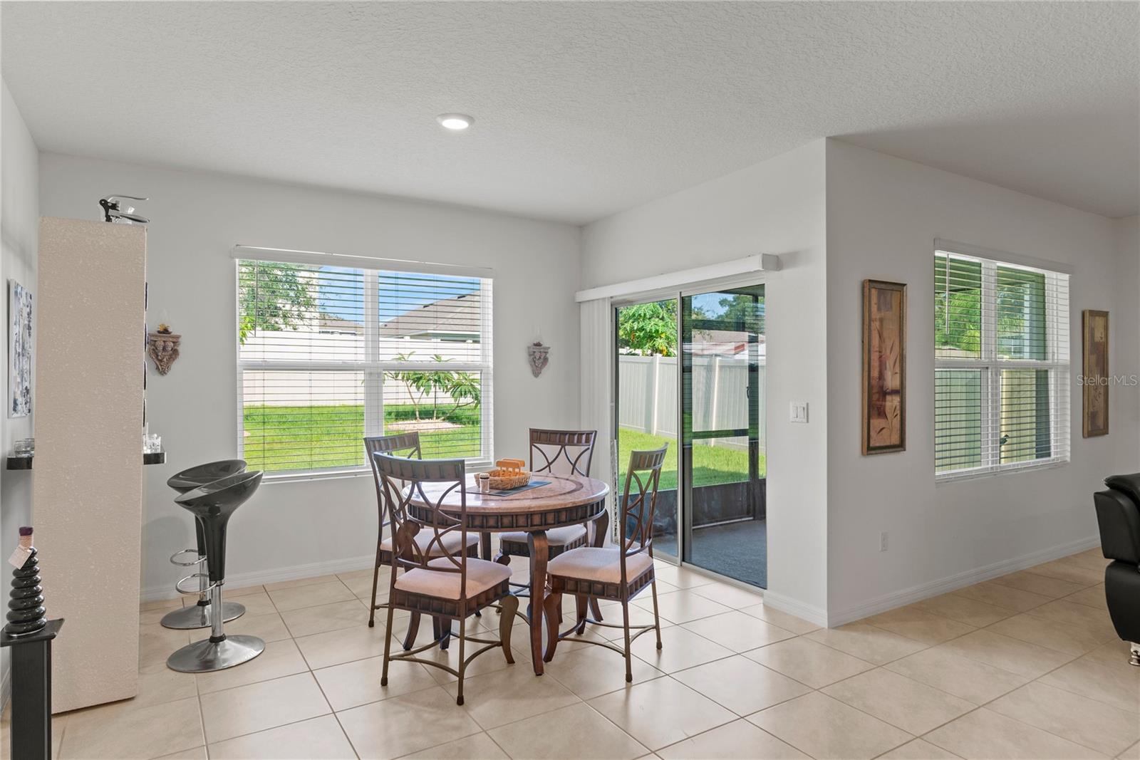 Image 13 of 29 For 3817 Heartleaf Lane