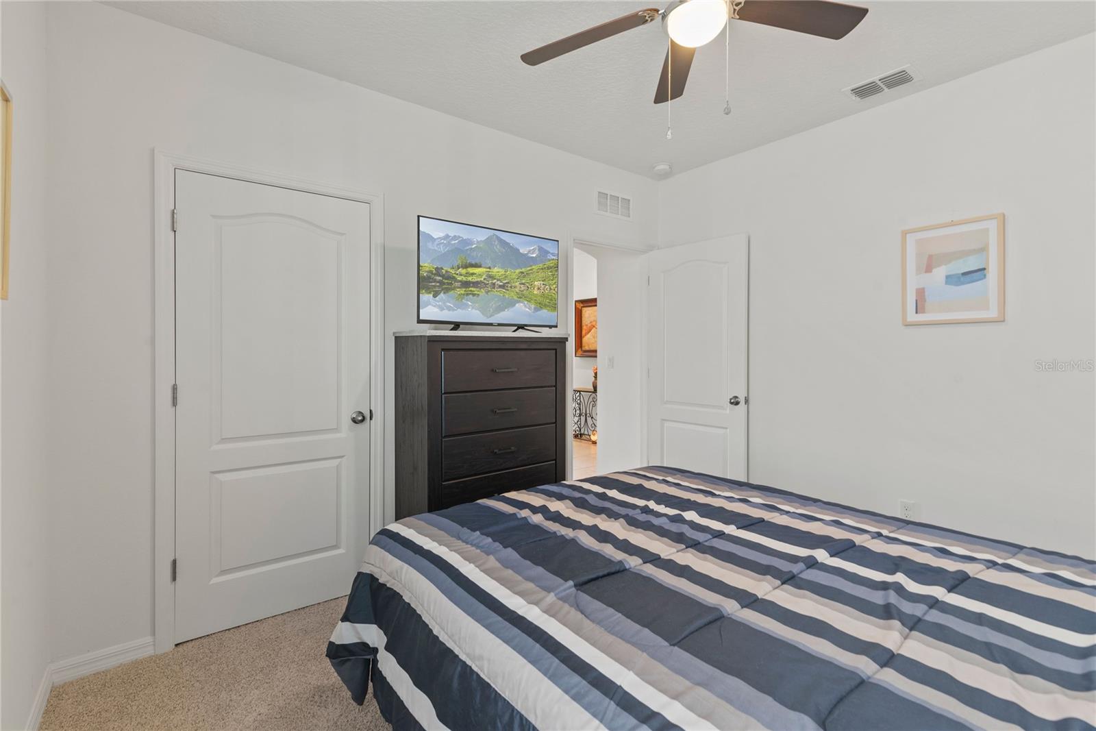 Image 22 of 29 For 3817 Heartleaf Lane