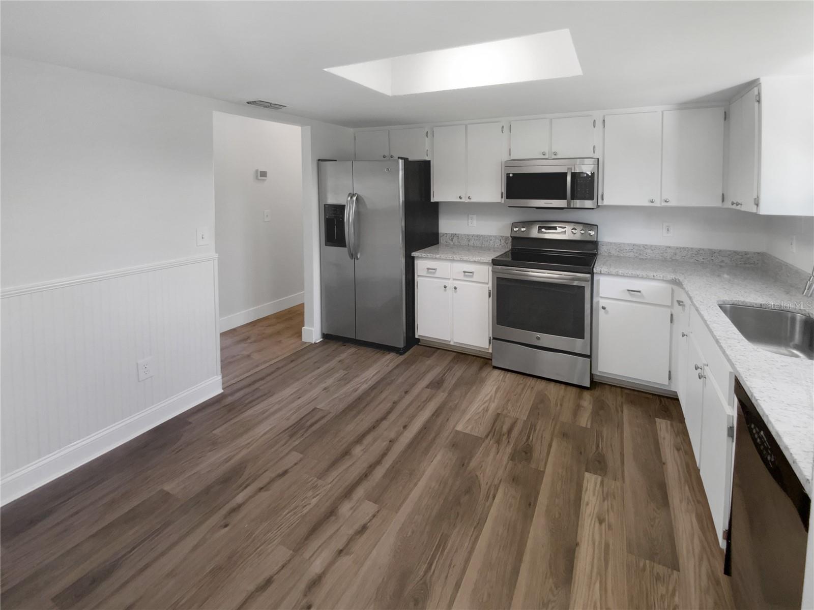Image 17 of 29 For 9744 Tattersall Avenue