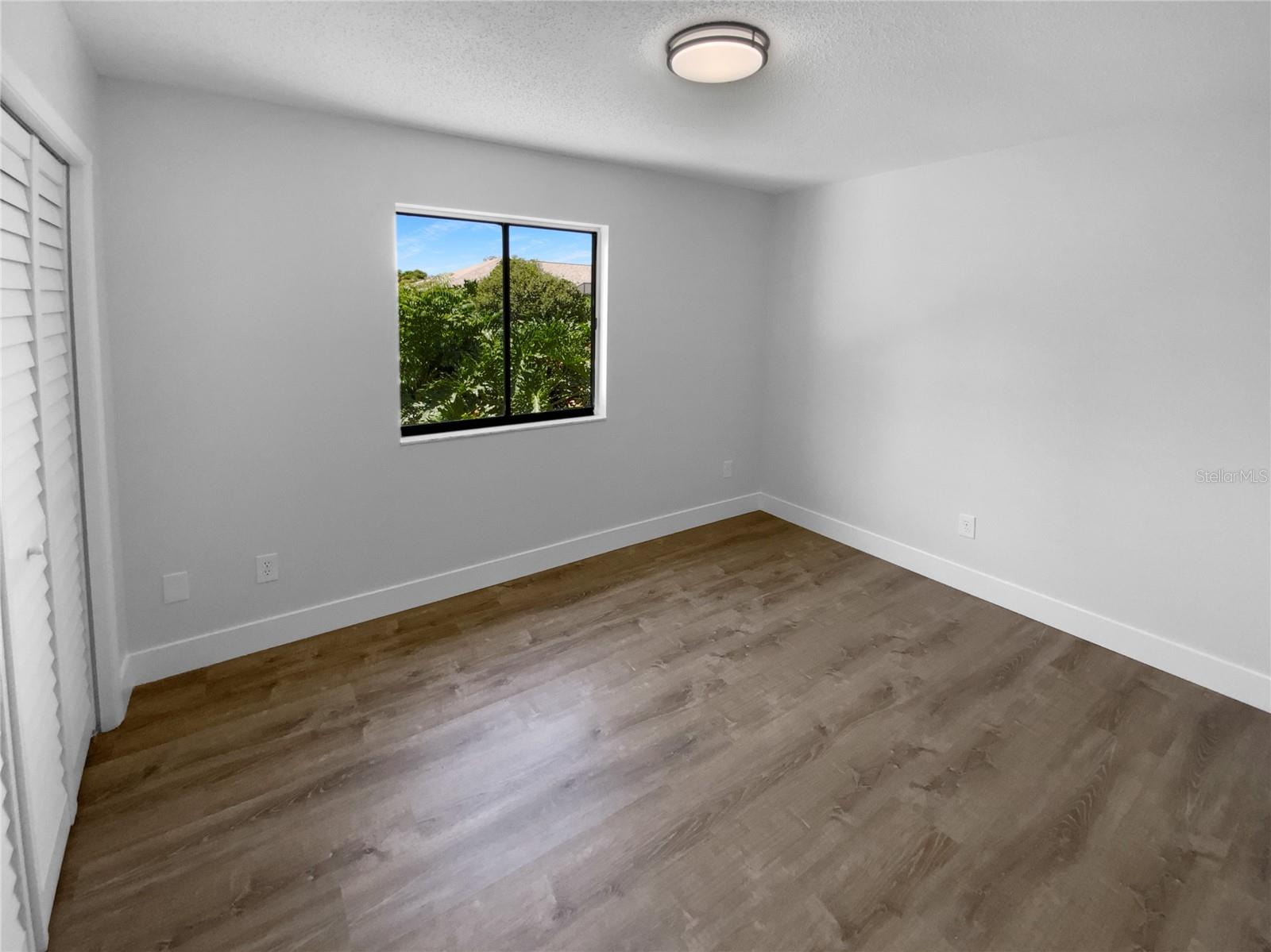 Image 5 of 29 For 9744 Tattersall Avenue