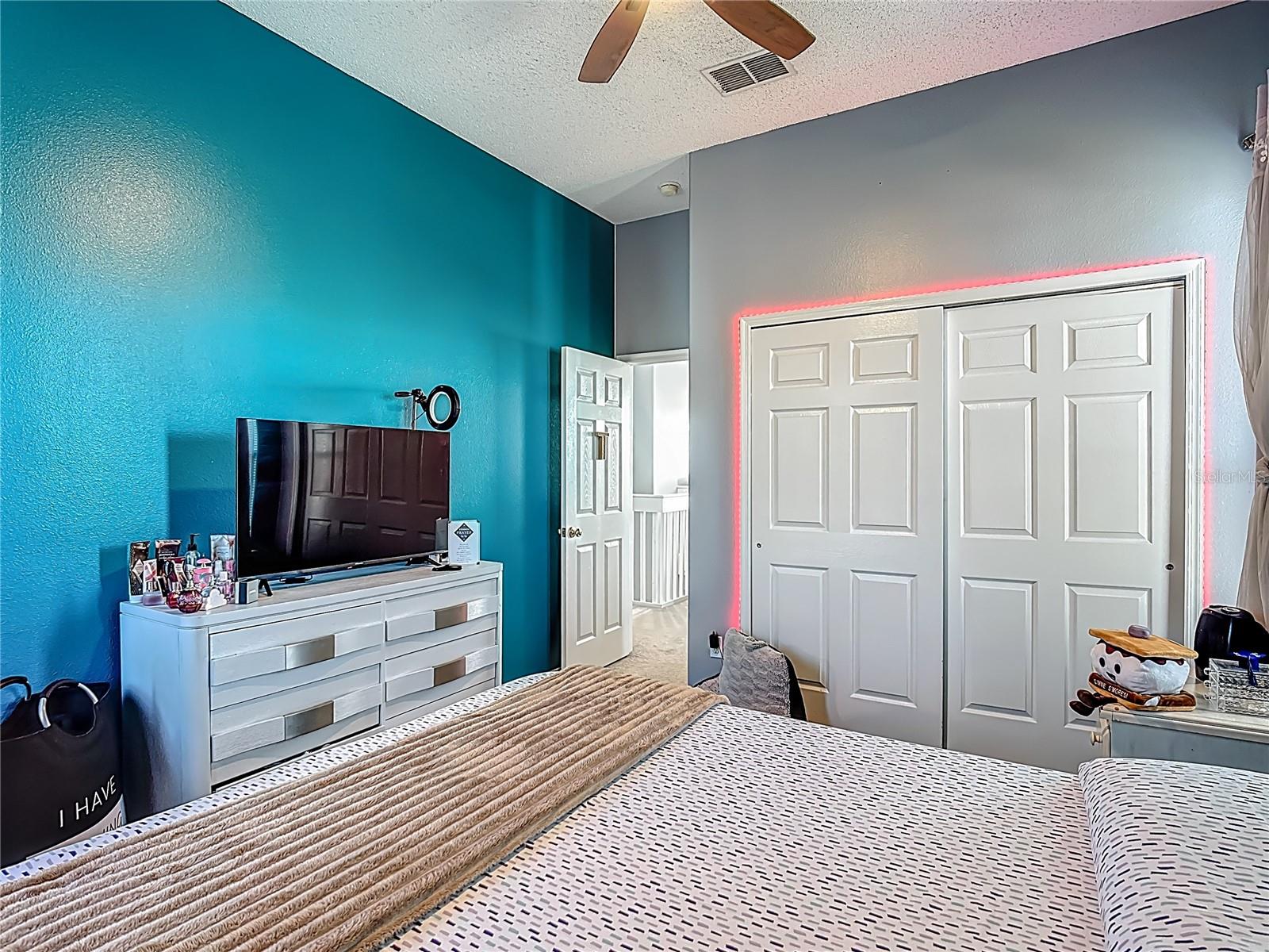 Image 39 of 91 For 2530 The Oaks Boulevard