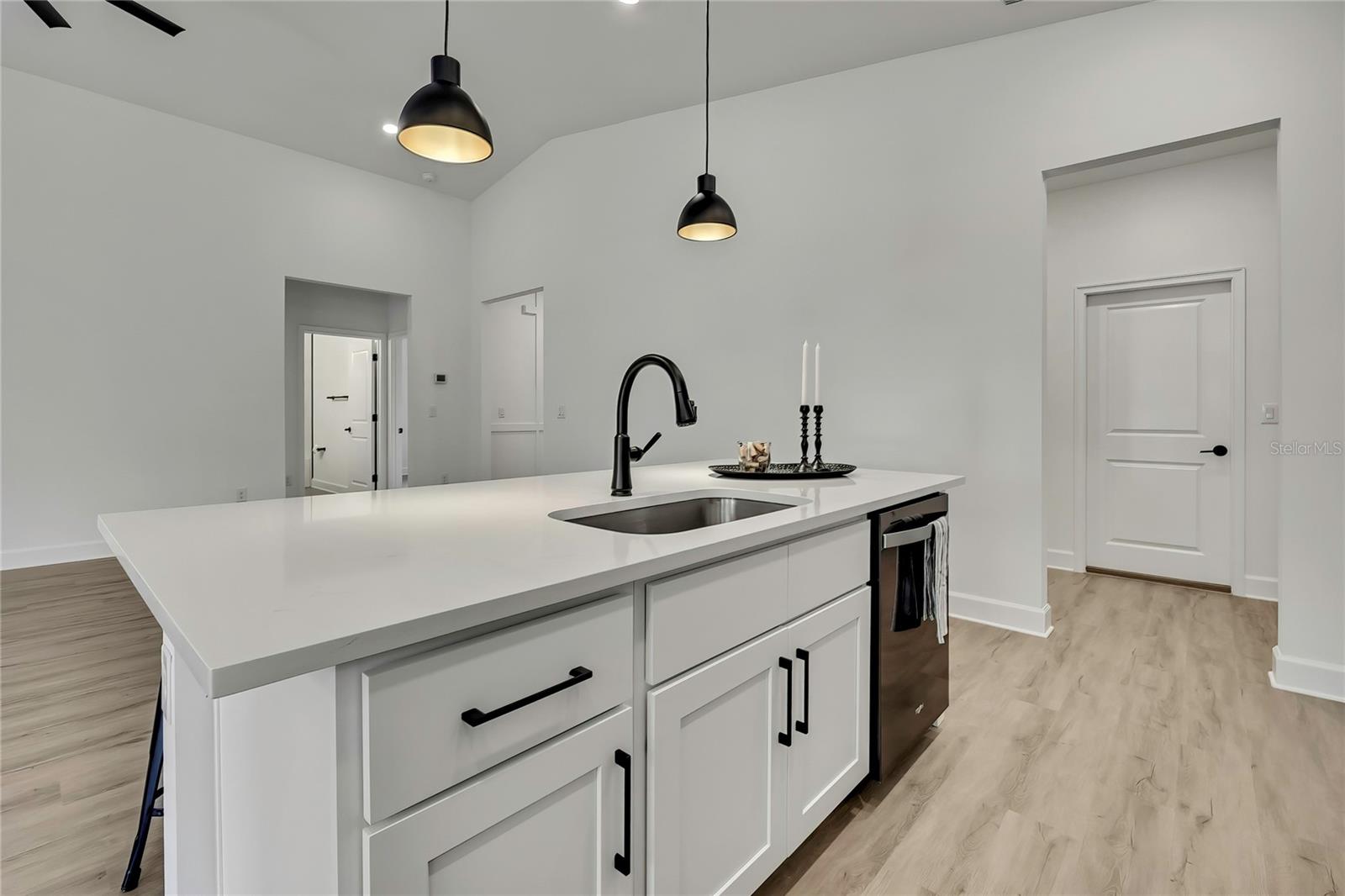 Image 13 of 49 For 9739 Loretto Street