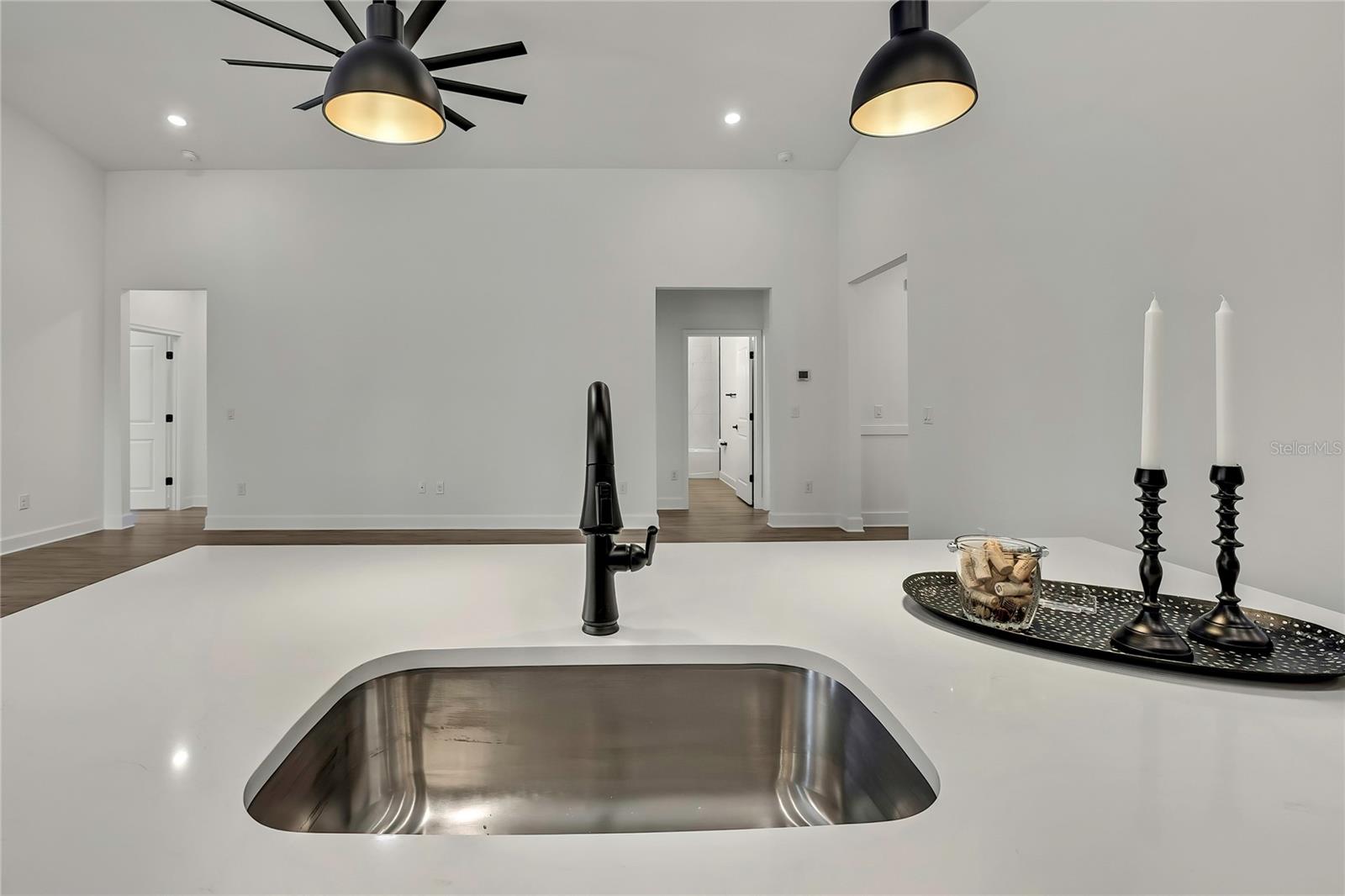 Image 14 of 49 For 9739 Loretto Street