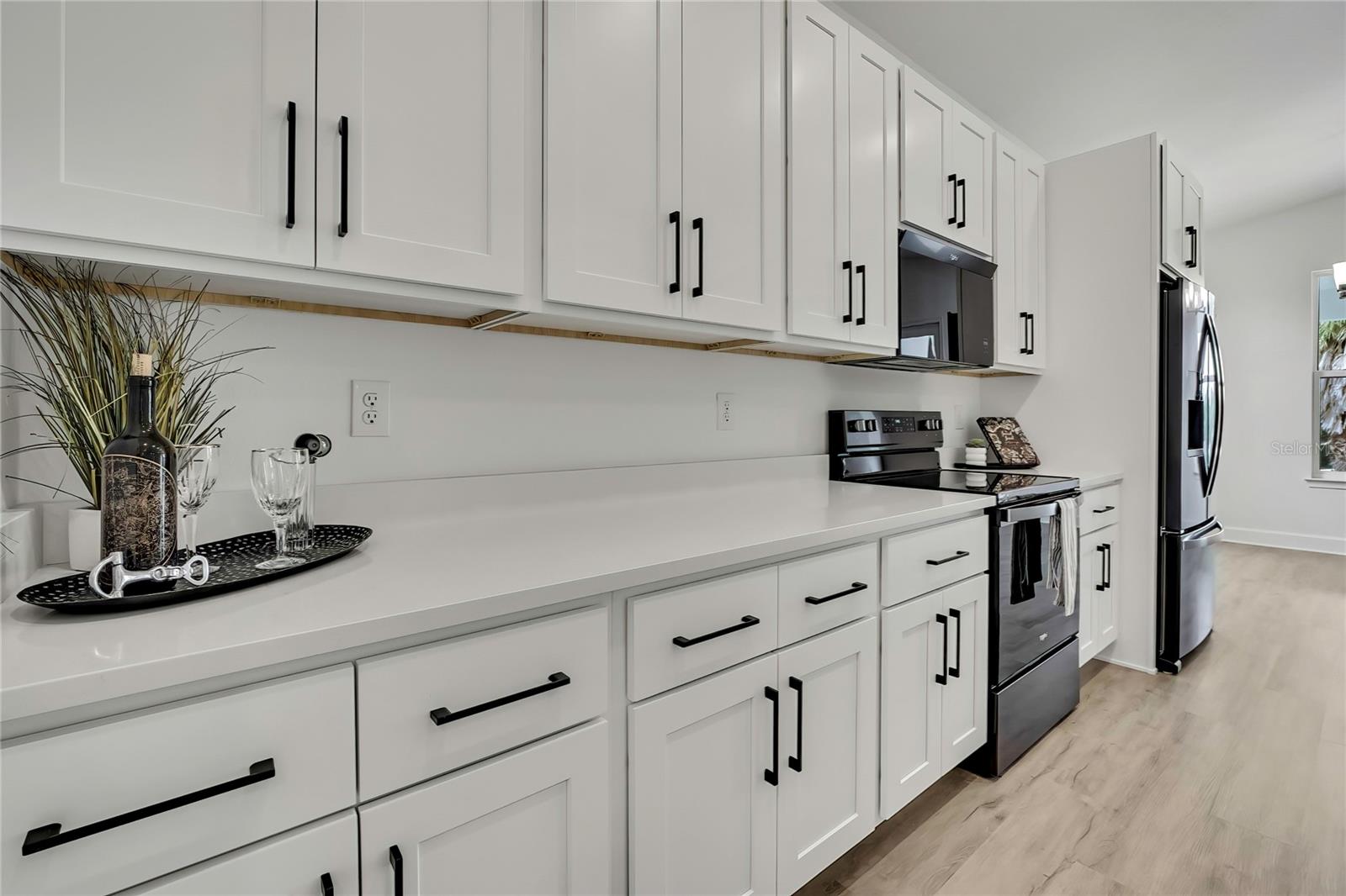 Image 15 of 49 For 9739 Loretto Street