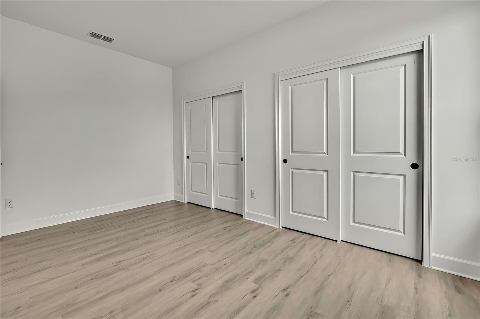 Image 31 of 49 For 9739 Loretto Street