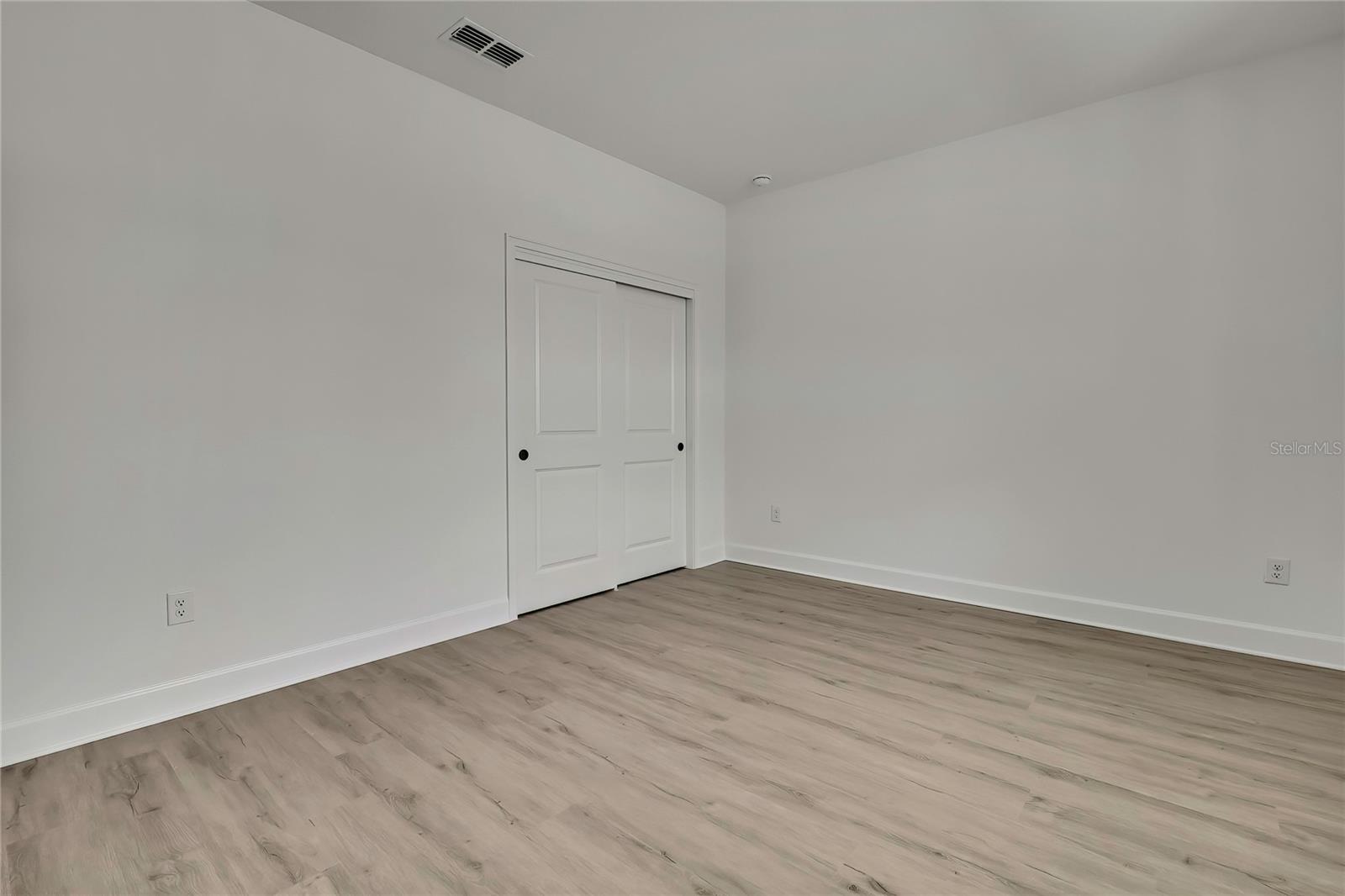 Image 36 of 49 For 9739 Loretto Street