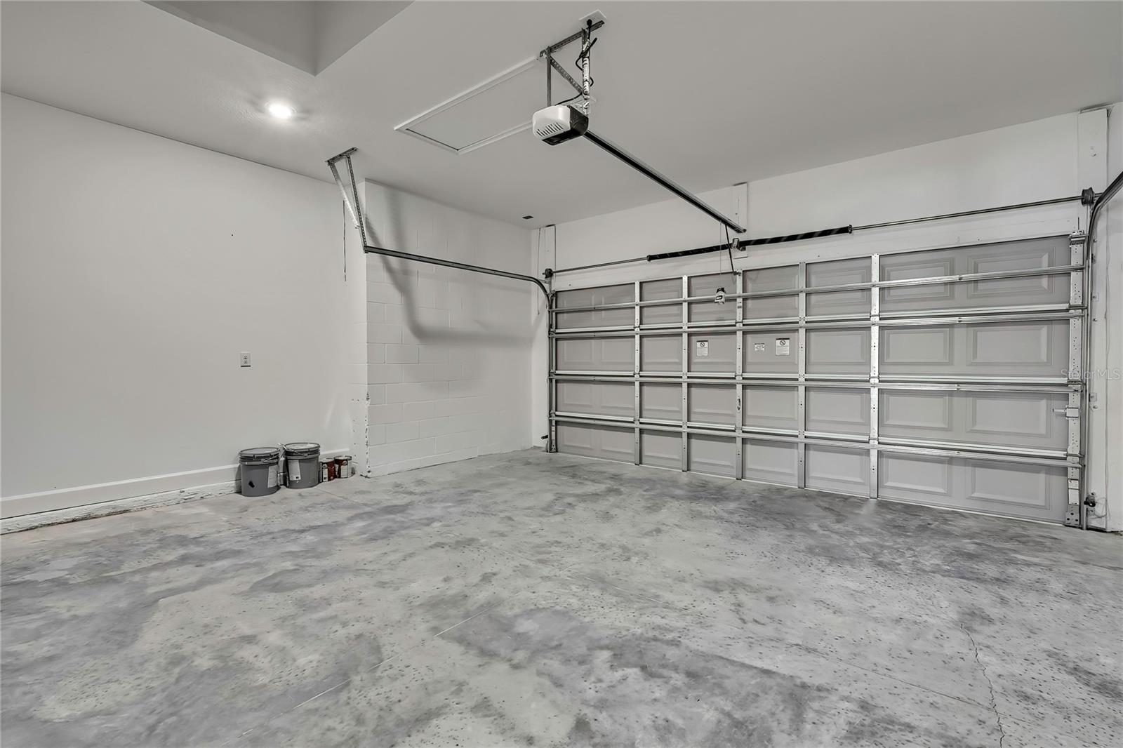 Image 40 of 49 For 9739 Loretto Street