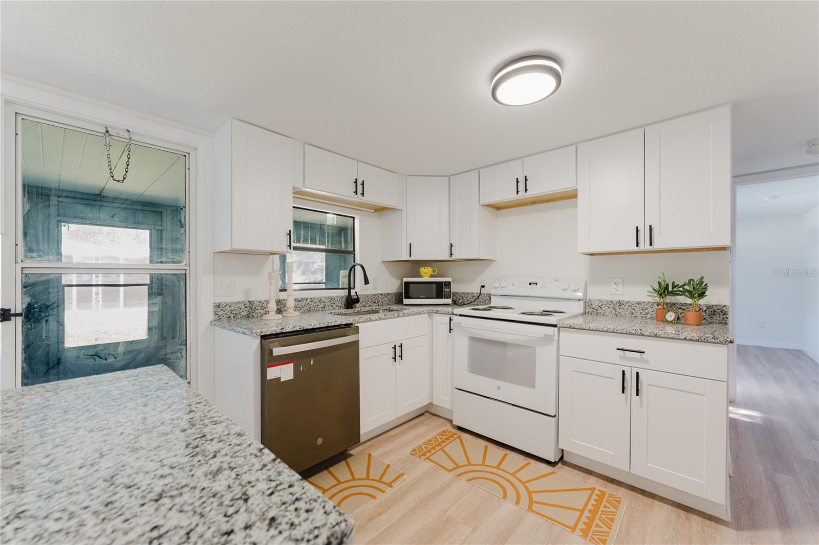 Image 10 of 28 For 18579 26th Street