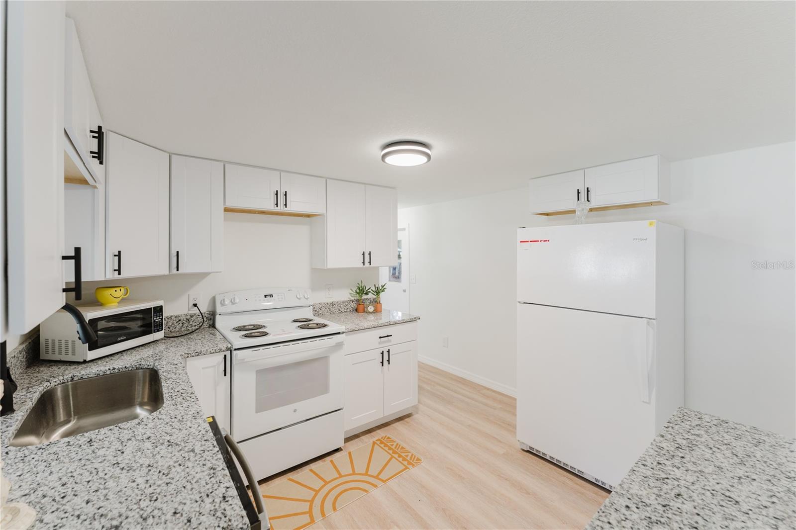 Image 18 of 28 For 18579 26th Street