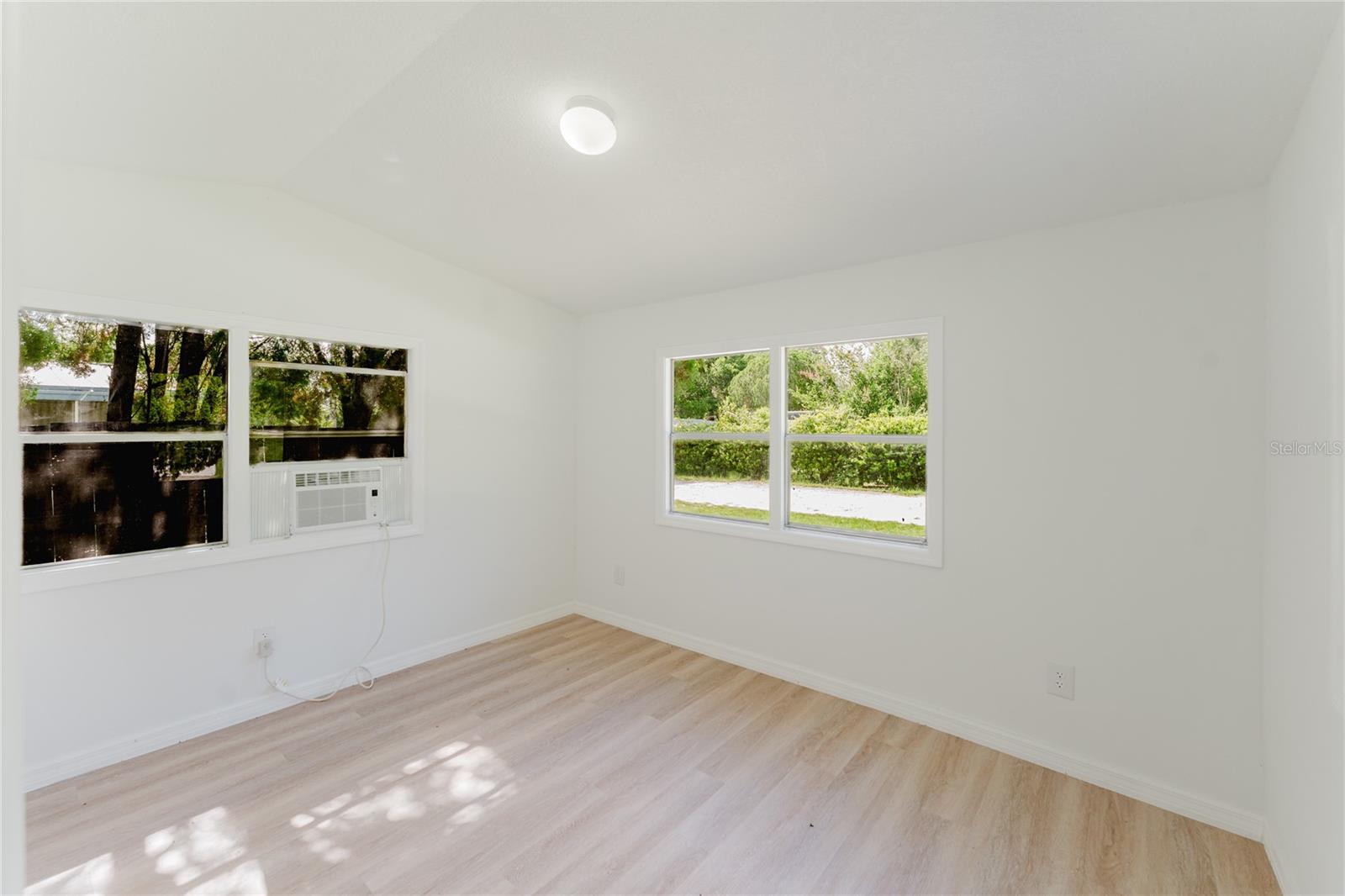 Image 20 of 28 For 18579 26th Street