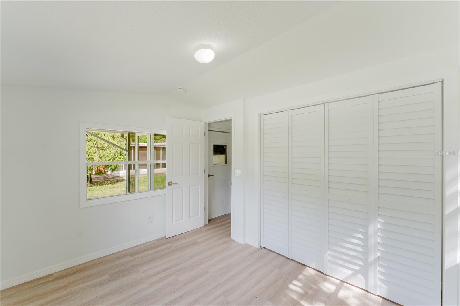 Image 21 of 28 For 18579 26th Street