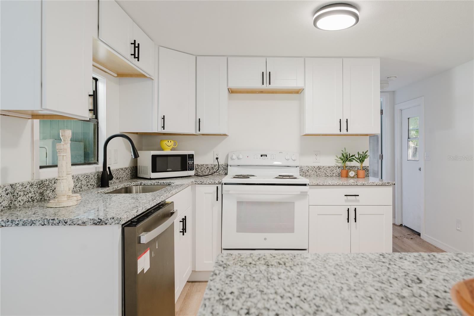 Image 9 of 28 For 18579 26th Street