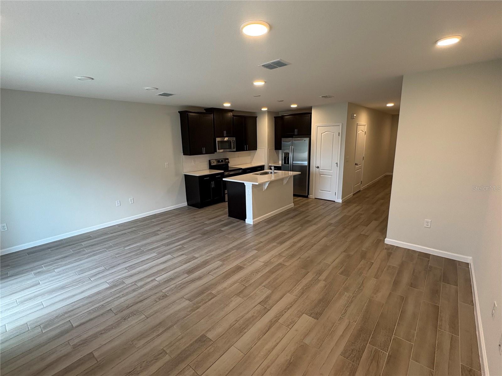 Image 8 of 10 For 2811 Narcoossee Commons Way
