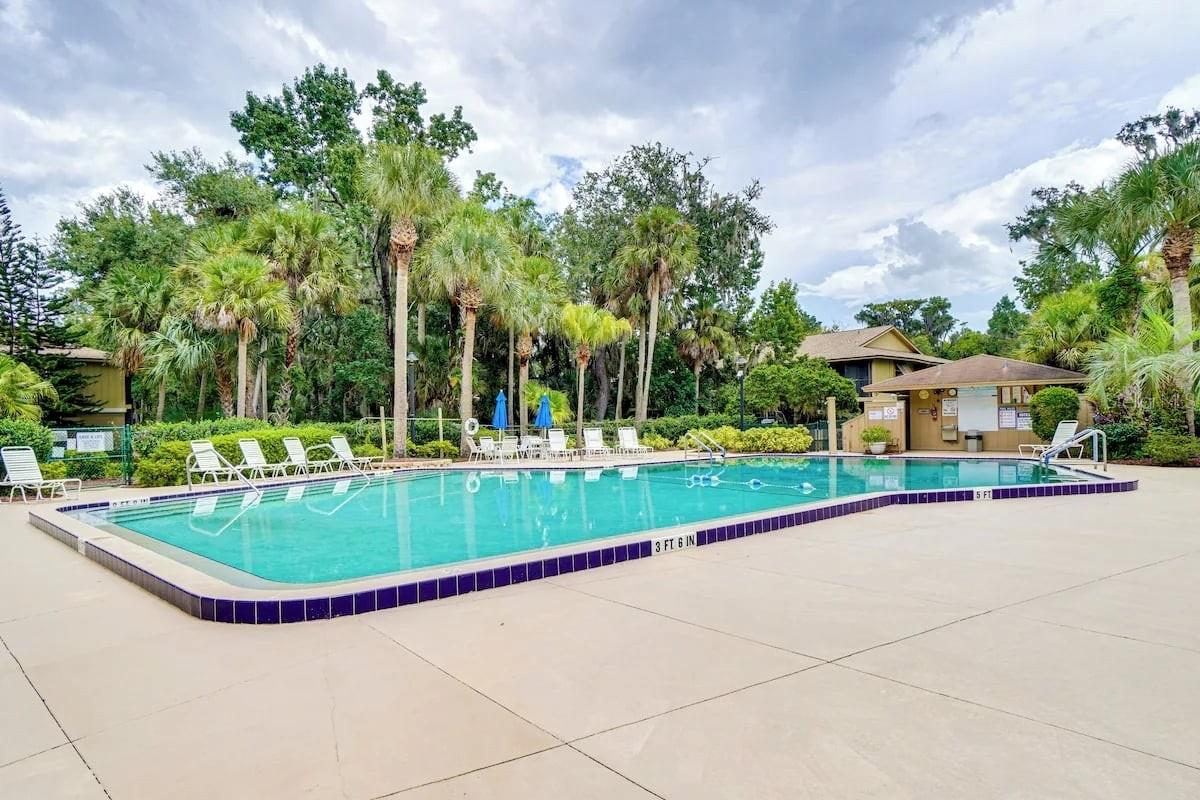 Image 16 of 20 For 120 Hibiscus Woods Court 11b