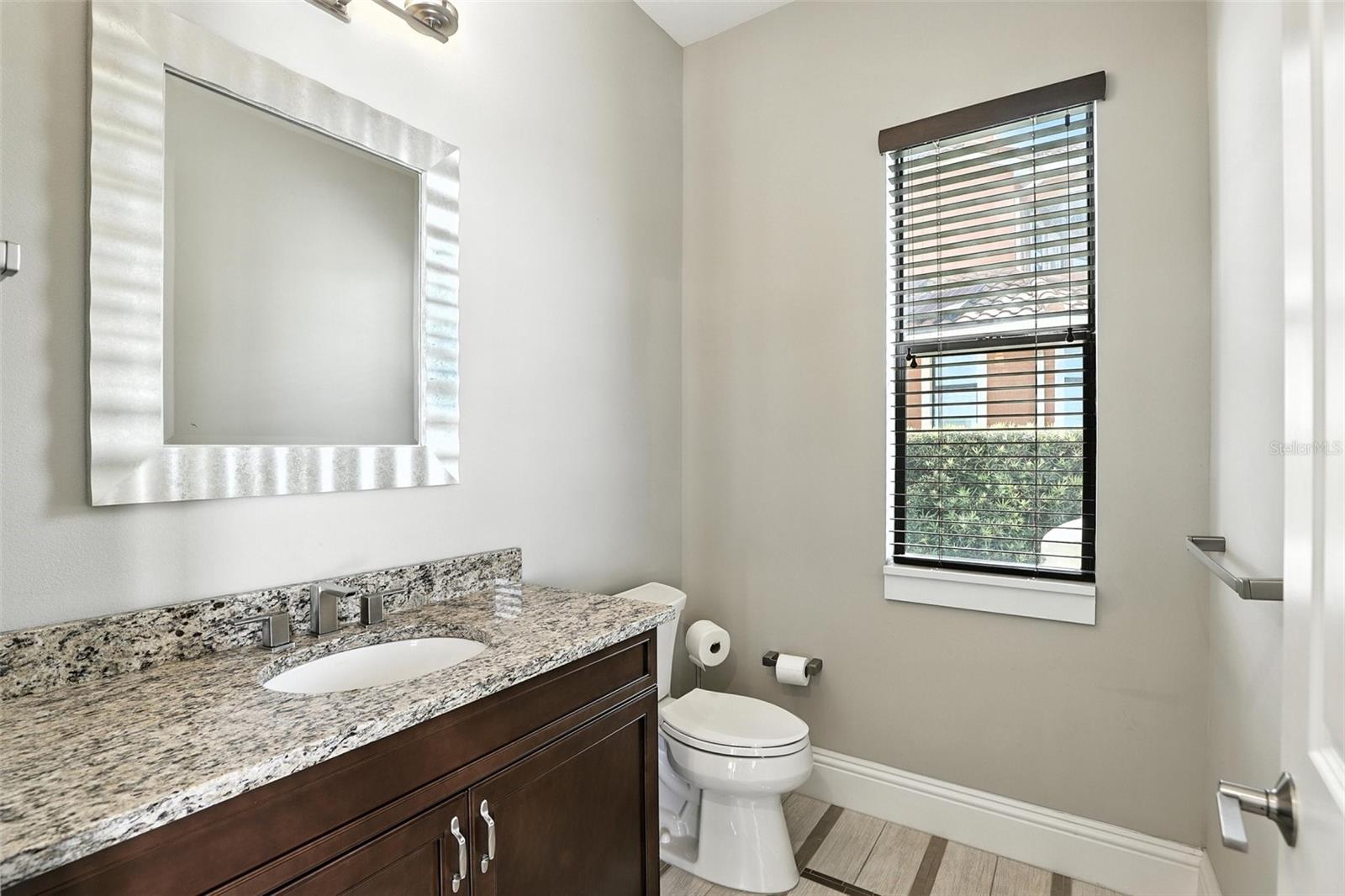 Image 29 of 91 For 12132 Montalcino Circle