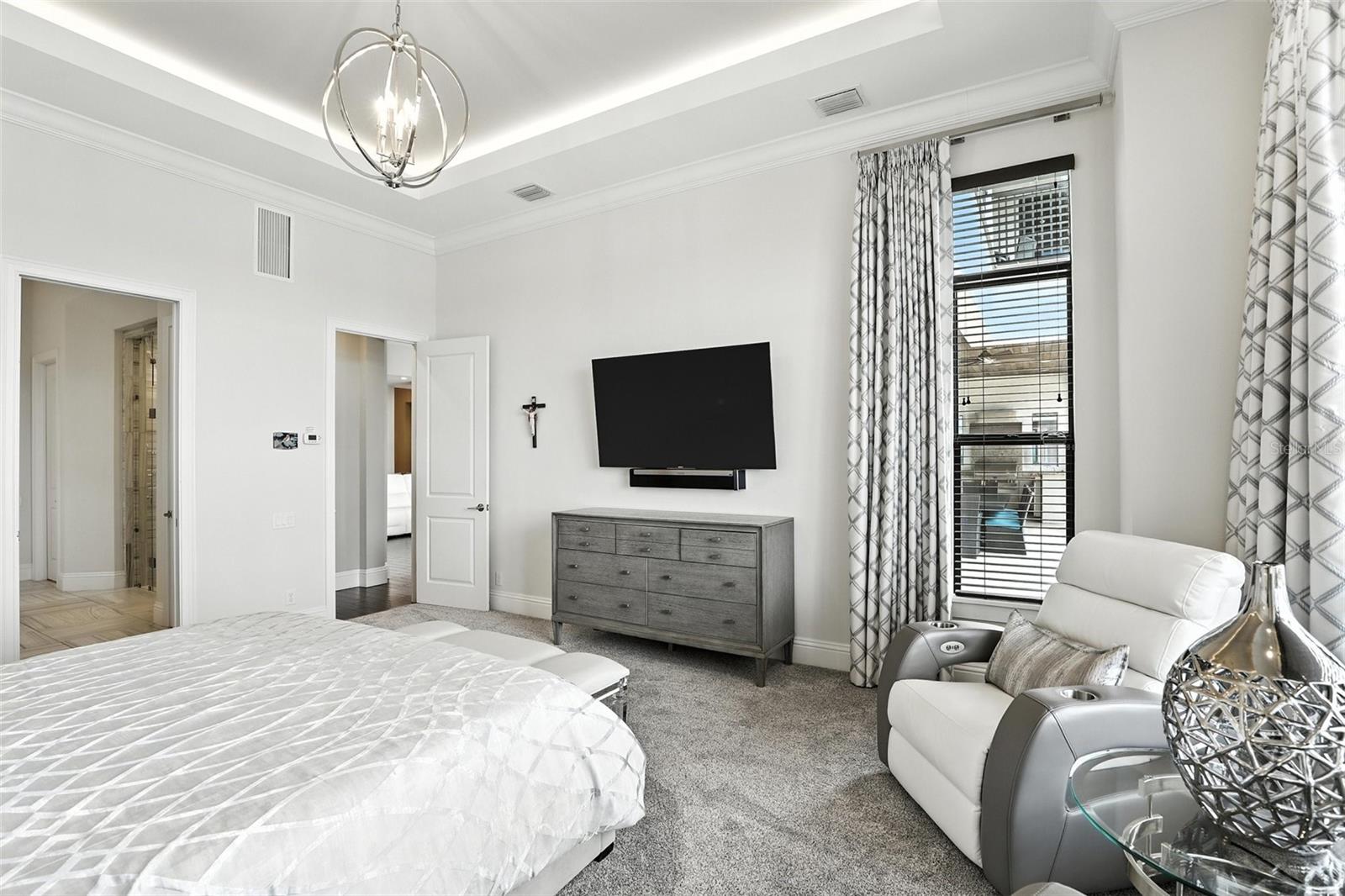 Image 32 of 91 For 12132 Montalcino Circle