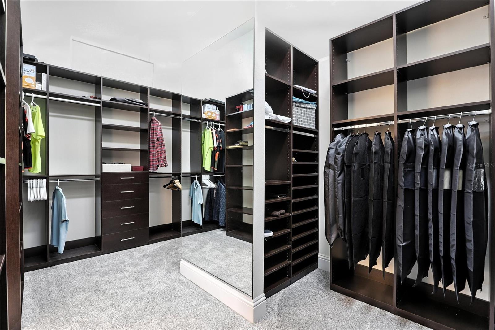 Image 35 of 91 For 12132 Montalcino Circle