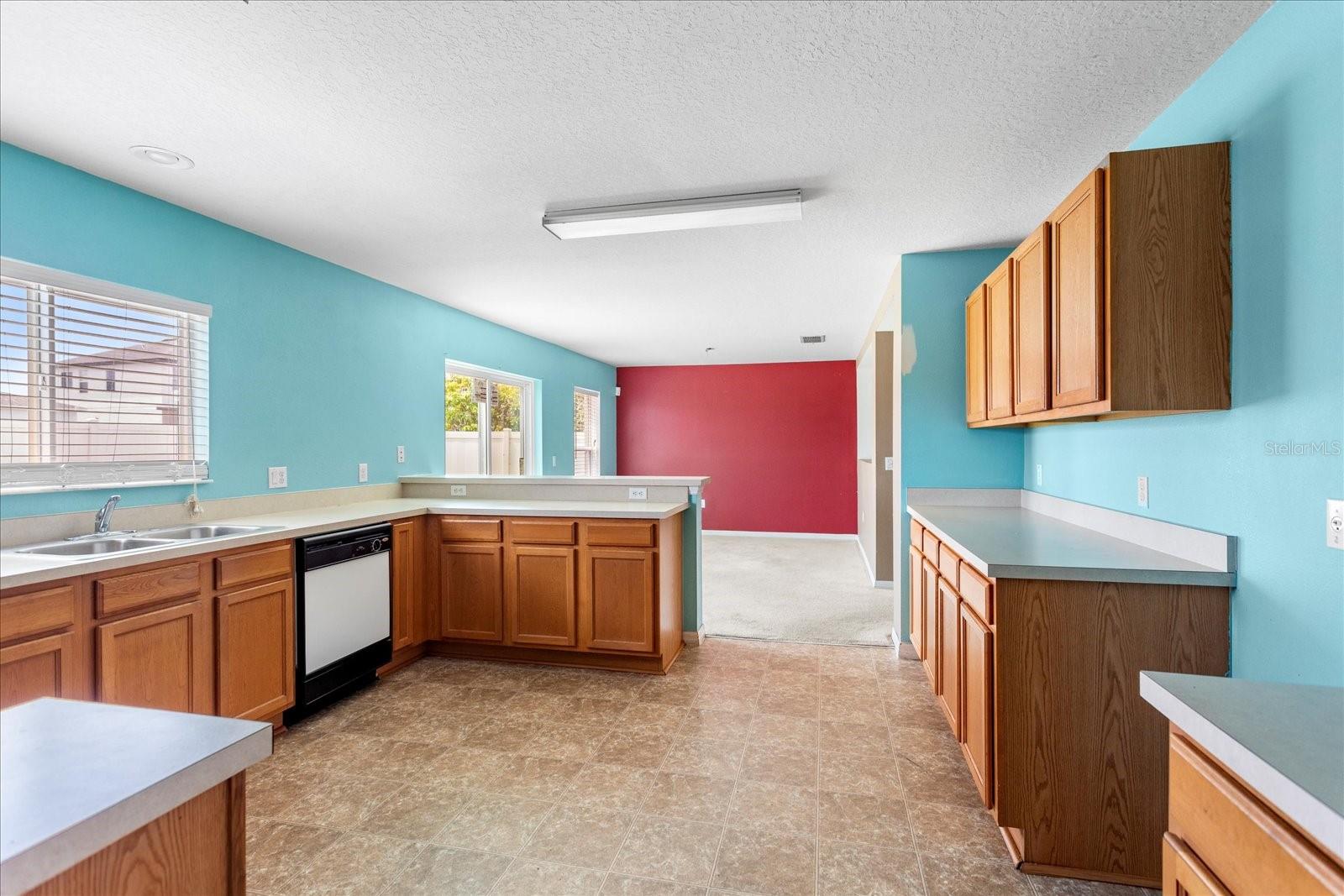 Image 12 of 28 For 1033 Sabine Place