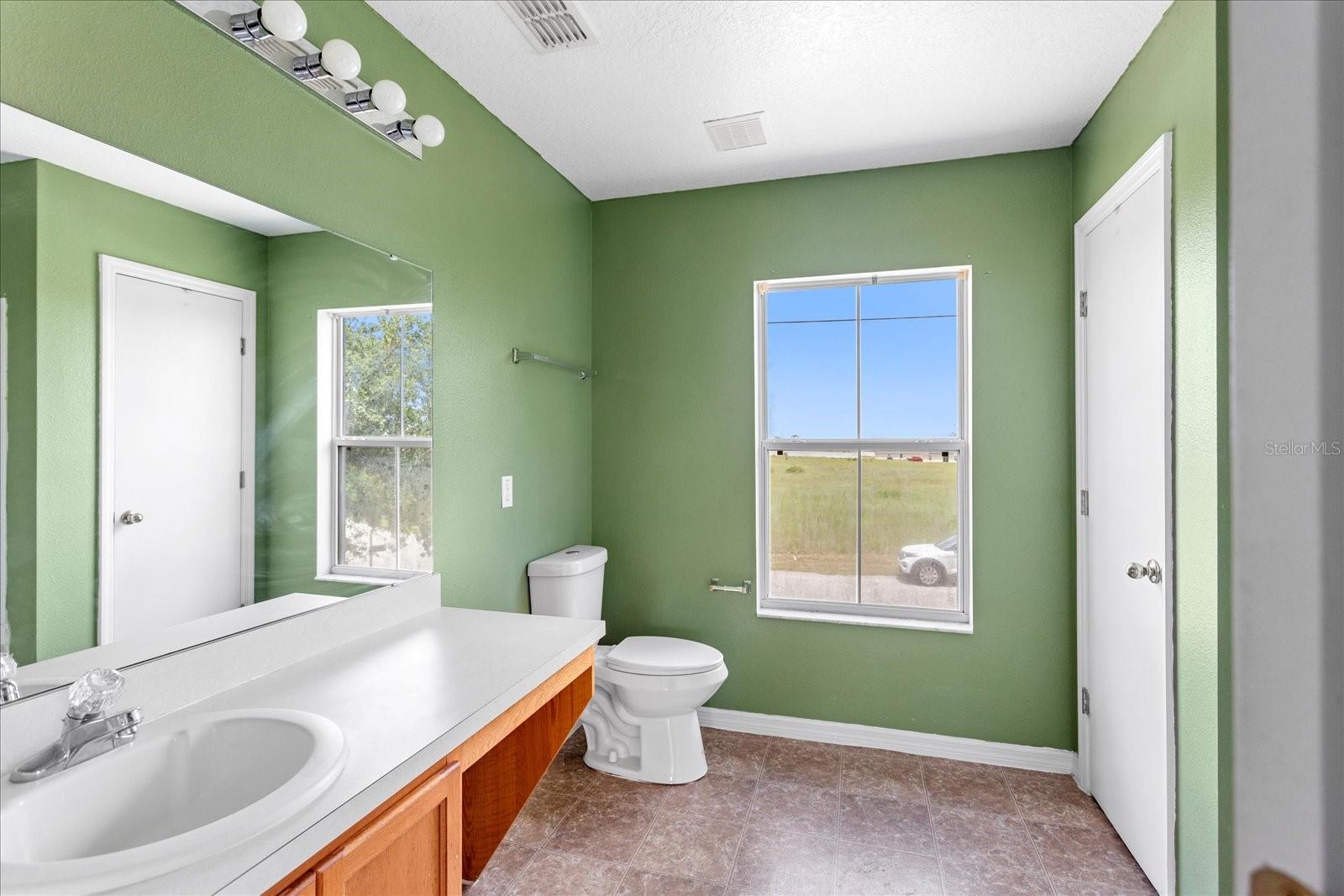 Image 18 of 28 For 1033 Sabine Place