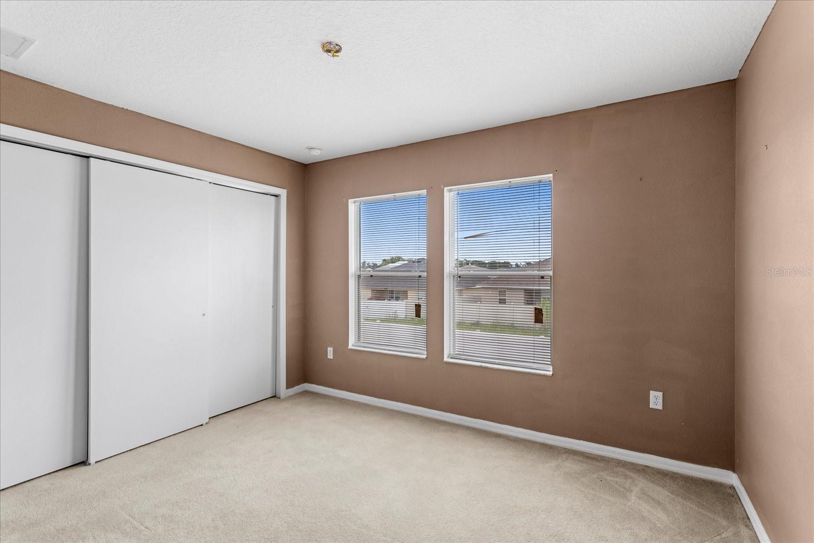 Image 21 of 28 For 1033 Sabine Place