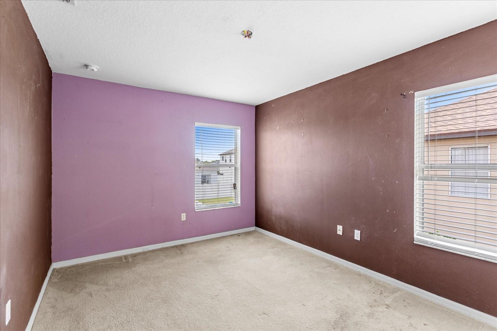 Image 22 of 28 For 1033 Sabine Place