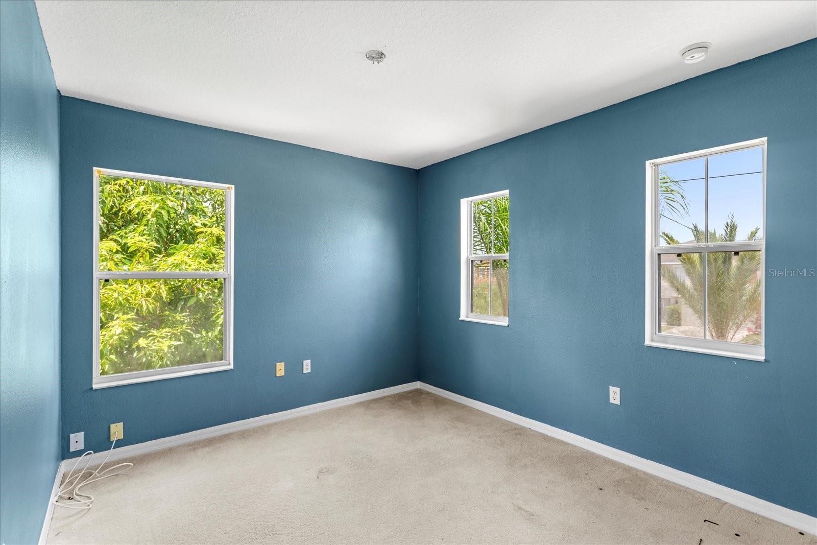 Image 23 of 28 For 1033 Sabine Place