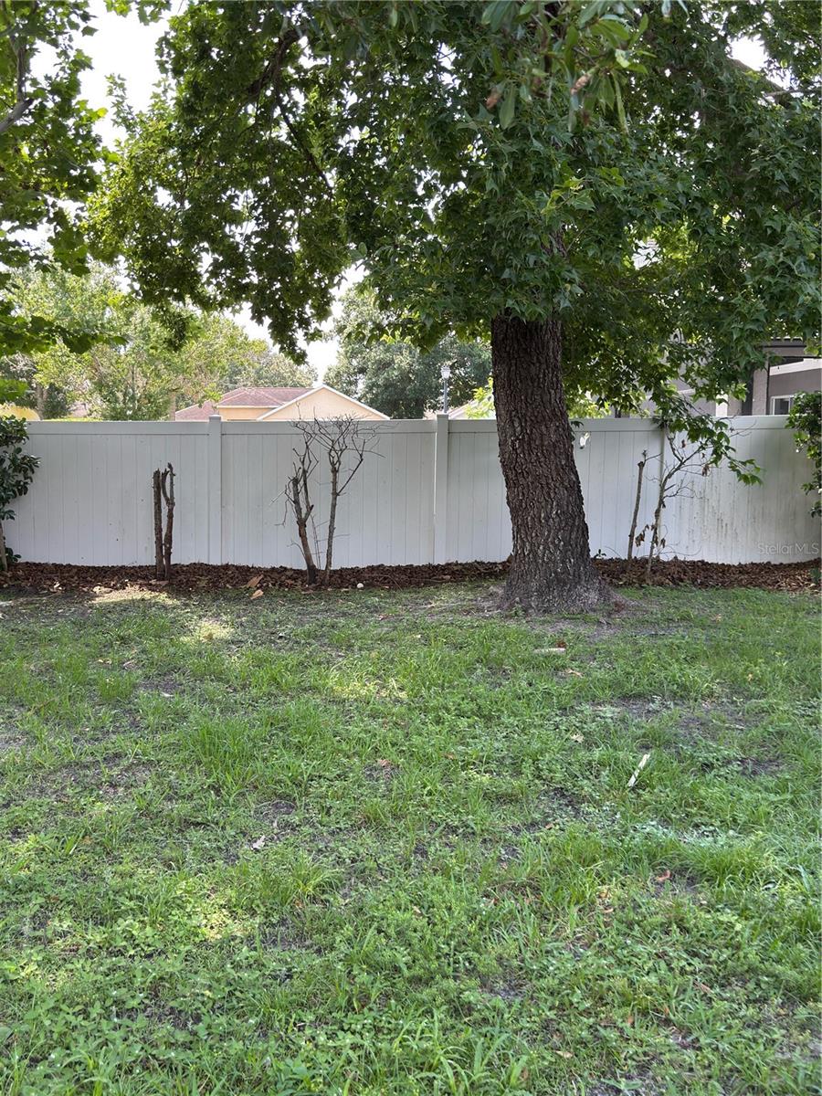 Image 11 of 16 For 4305 Iveyglen Avenue