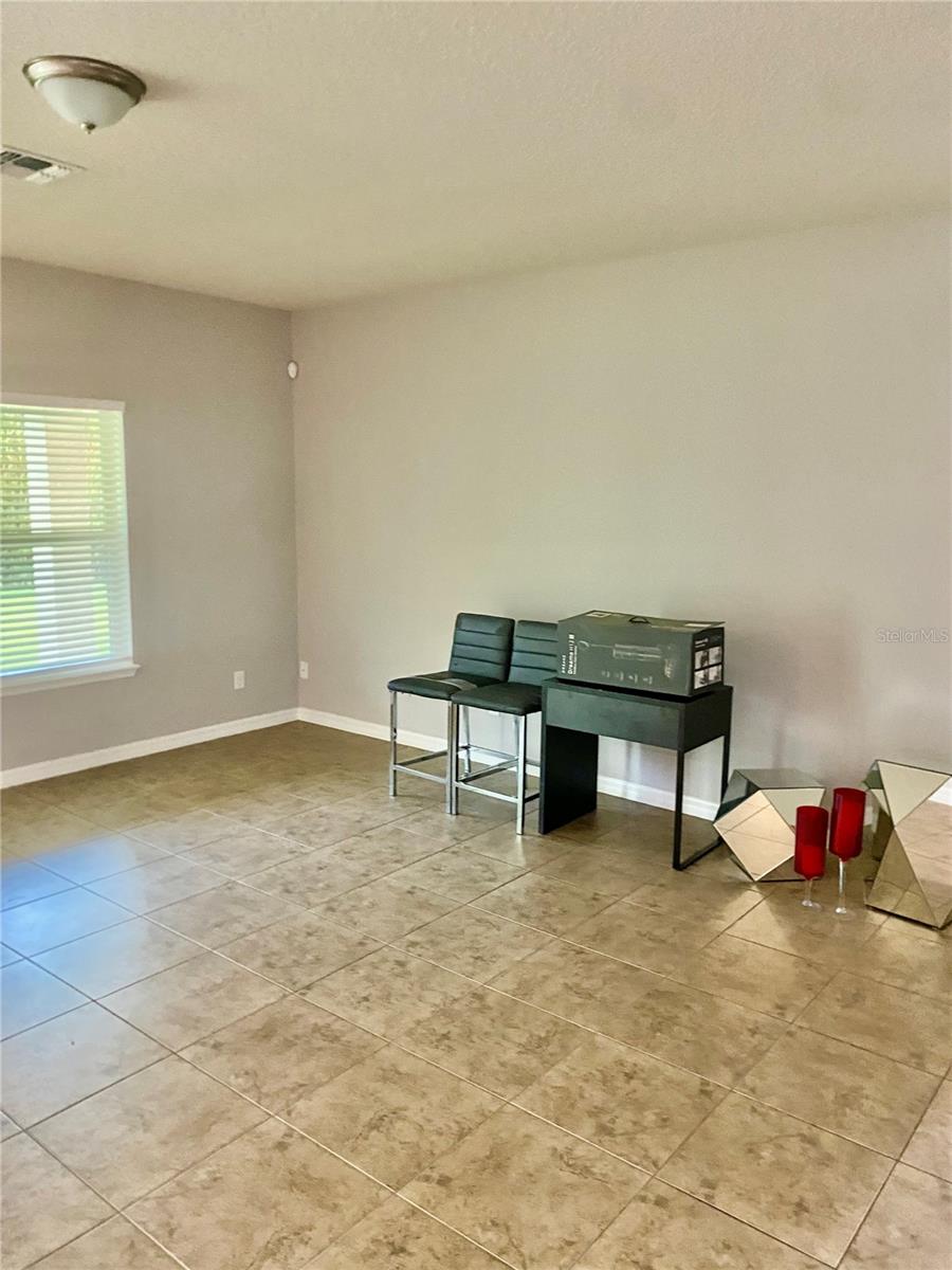 Image 14 of 40 For 14847 Golden Sunburst Avenue