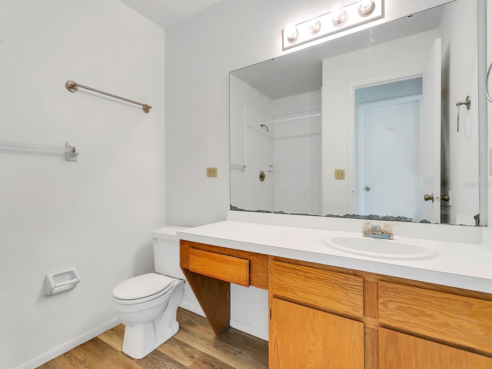 Image 9 of 14 For 8636 Drayton Court