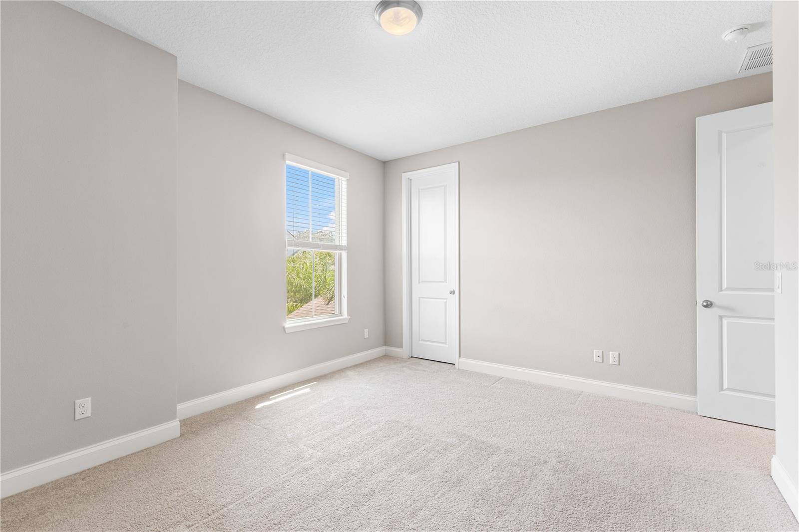 Image 36 of 45 For 13572 Gorgona Isle Drive