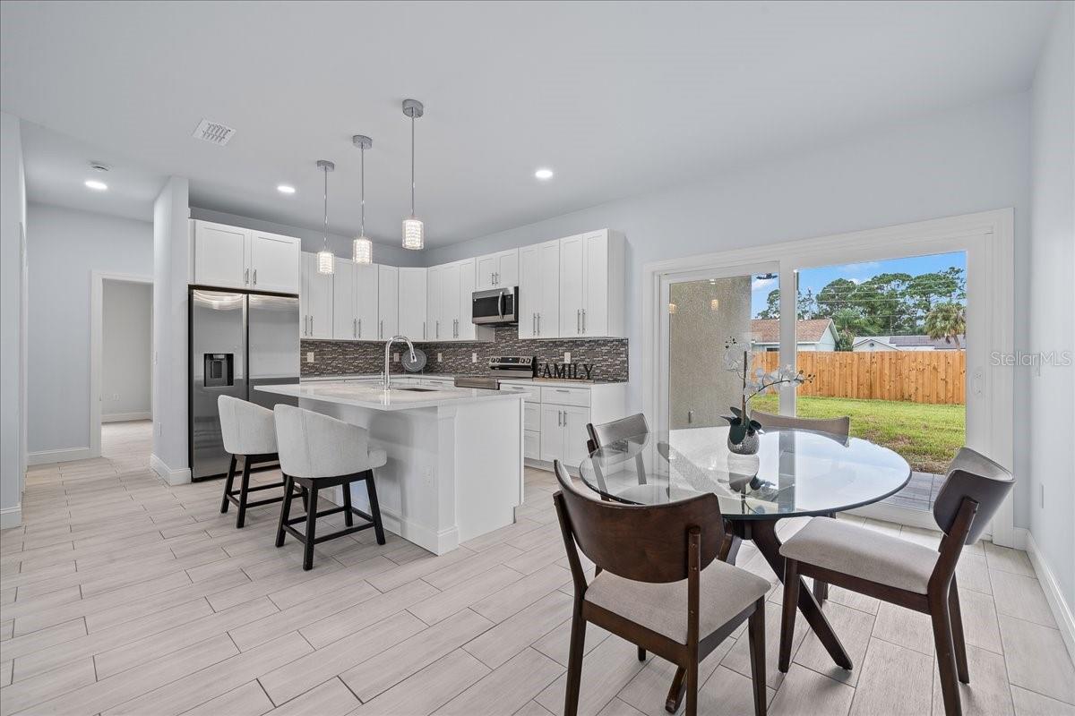 Image 14 of 28 For 7160 Carlowe Avenue