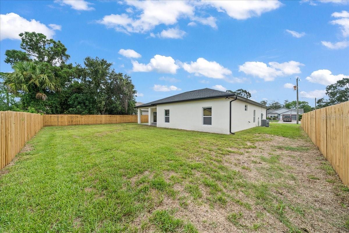 Image 17 of 28 For 7160 Carlowe Avenue